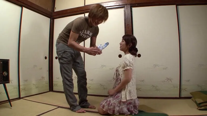FANZAが提供している義母との相姦遊戯VI 息子たちとの危ない情事…(h_721pcr00159)のサンプル画像-1
